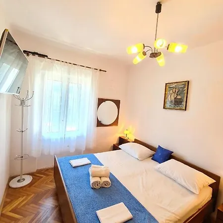 Mentha Apartment