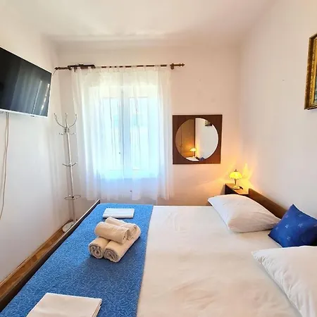 Mentha Lägenhet Kaštela