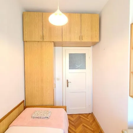 Mentha Lägenhet Kaštela