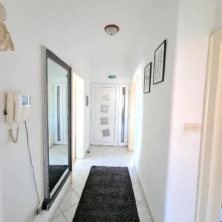 Lägenhet Mentha Kaštela